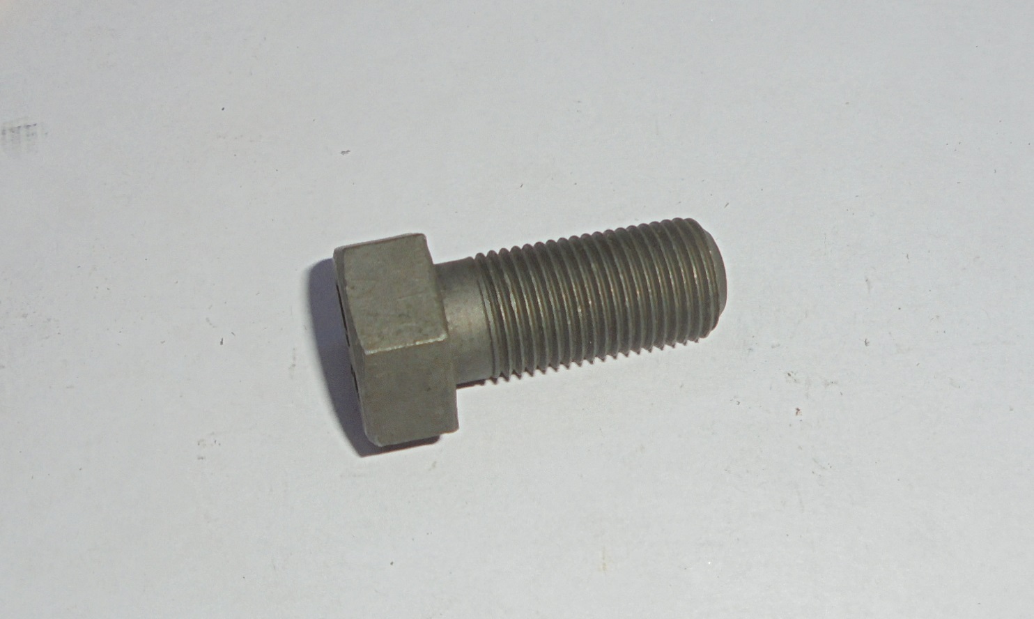 Болт крепления суппорта M16 L=35