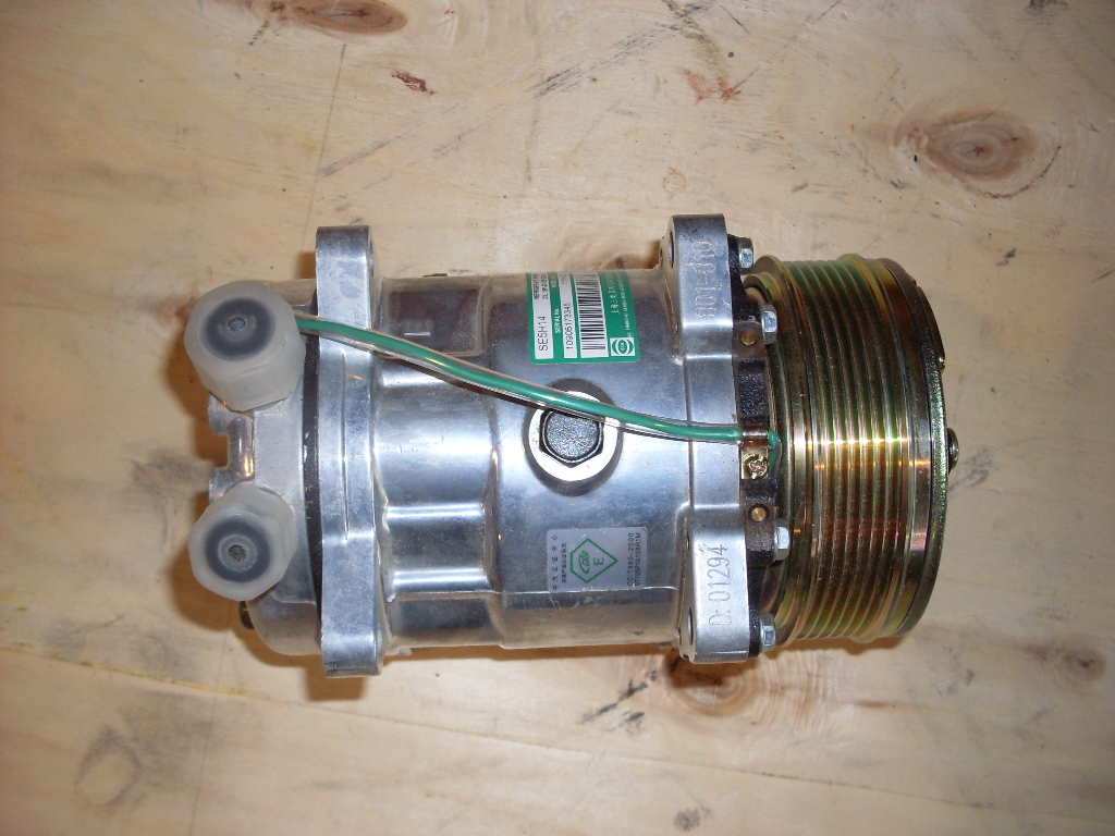Компрессор кондиционера WD615 Евро2